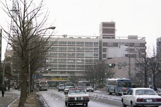 市役所・県庁前