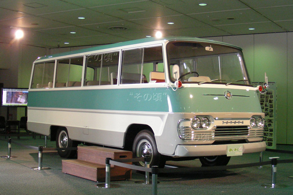 �g���^���C�g�o�X