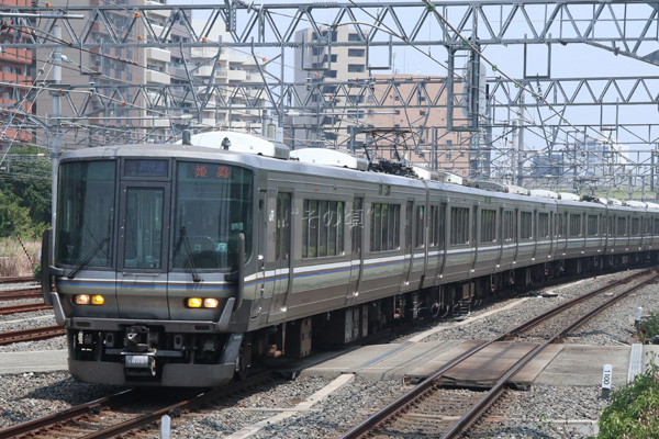 223系