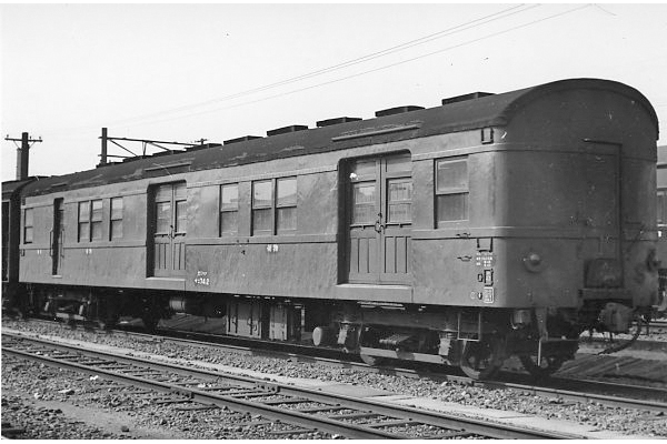 �}�j742