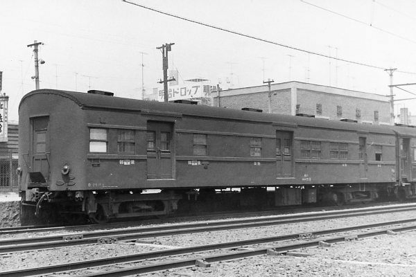�I���j718