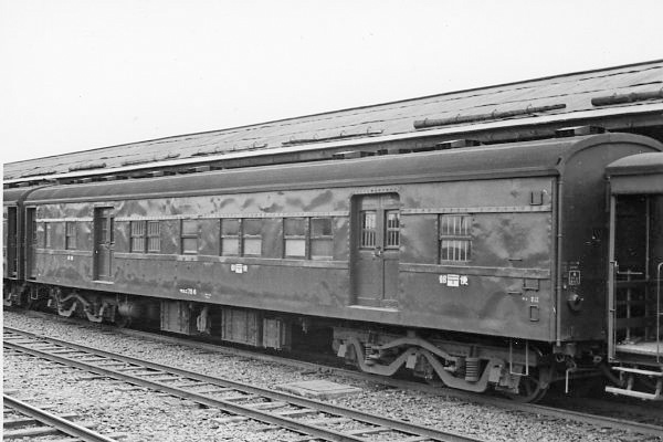 �}���j786
