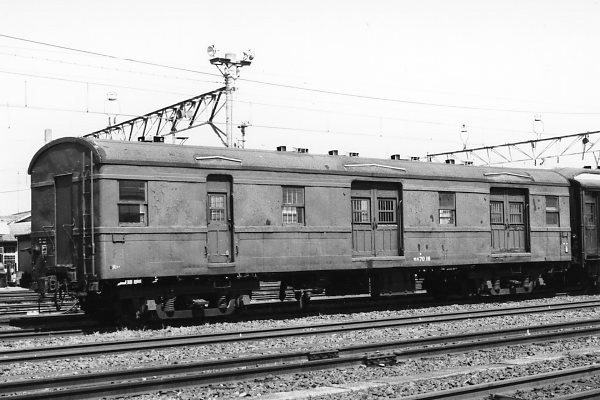 �I�G7016