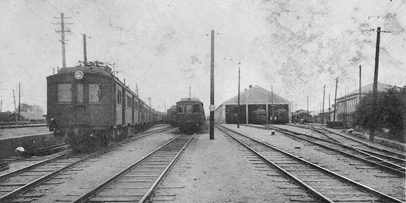 �\����1��