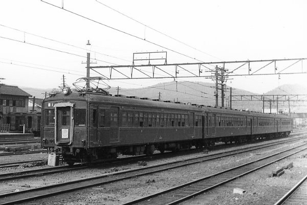 ���C���E�R�z��