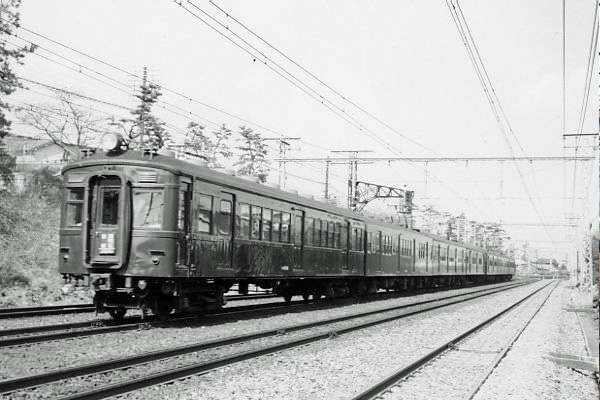���C���E�R�z��