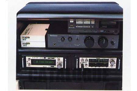 �I�[�f�B�I�@��