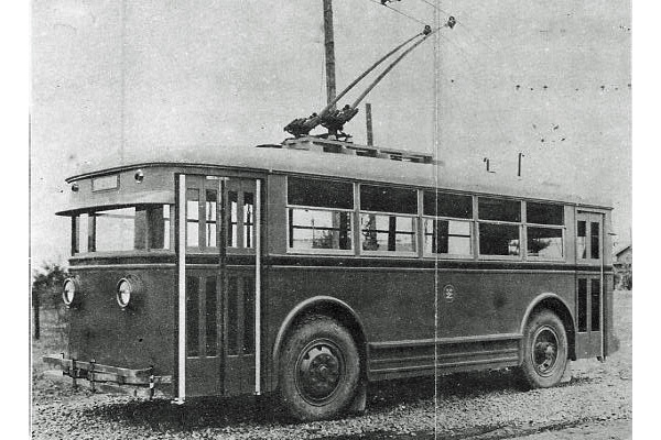 �g�����[�o�X