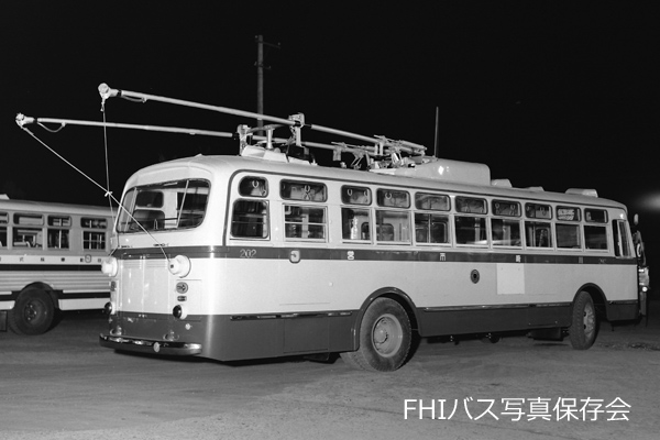 �g�����[�o�X