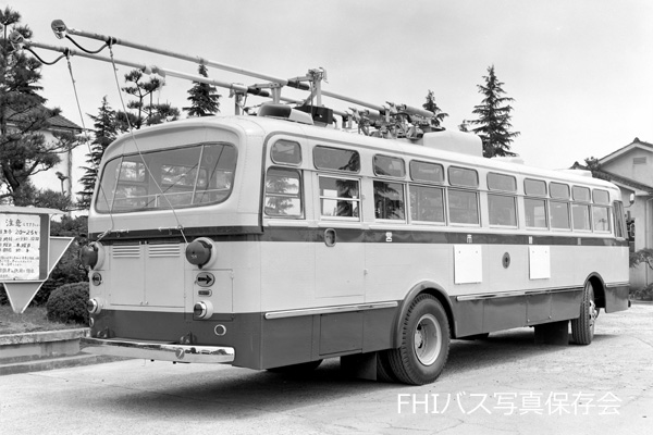 �g�����[�o�X