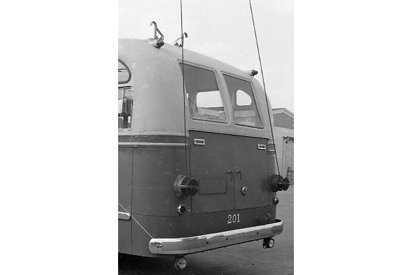 �g�����[�o�X