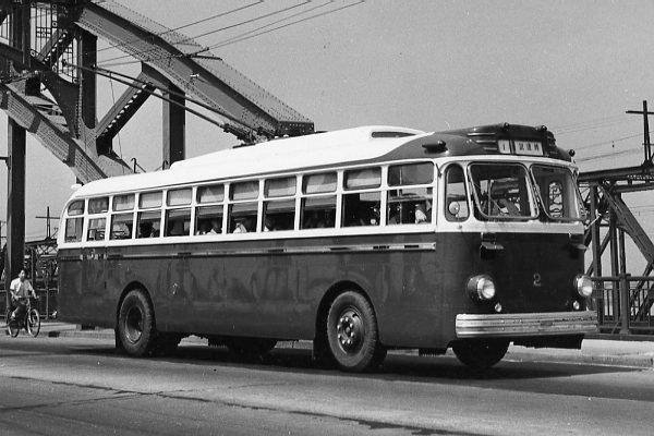 �g�����[�o�X